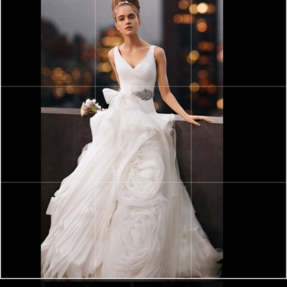 Vera Wang Dresses & Skirts - Vera Wang (David’s Bridal) Wedding Dress